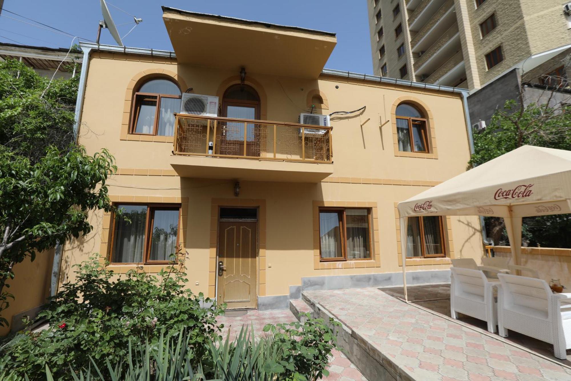 Popock Baghramyan Bed & Breakfast Yerevan Exterior photo